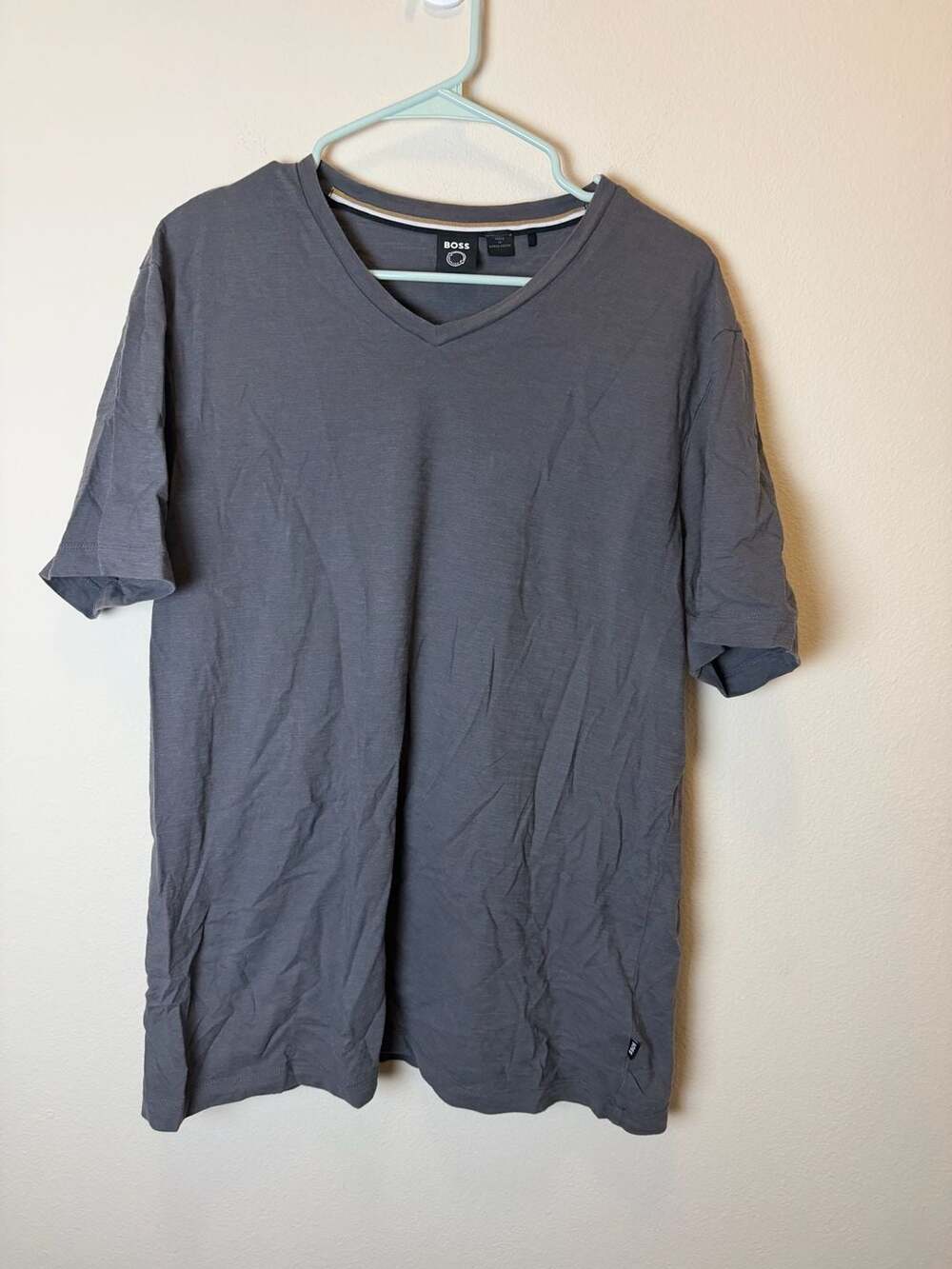BOSS Men's Gray V-Neck Short Sleeve T-Shirt Size XL